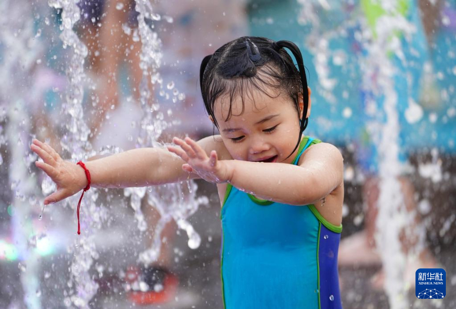 北京：戲水覓清涼_fororder_202306240e1cdccb2b554a69b6677cf15da724bf_2023062346f79e90a08443f59a1c9e35eb8c2b17