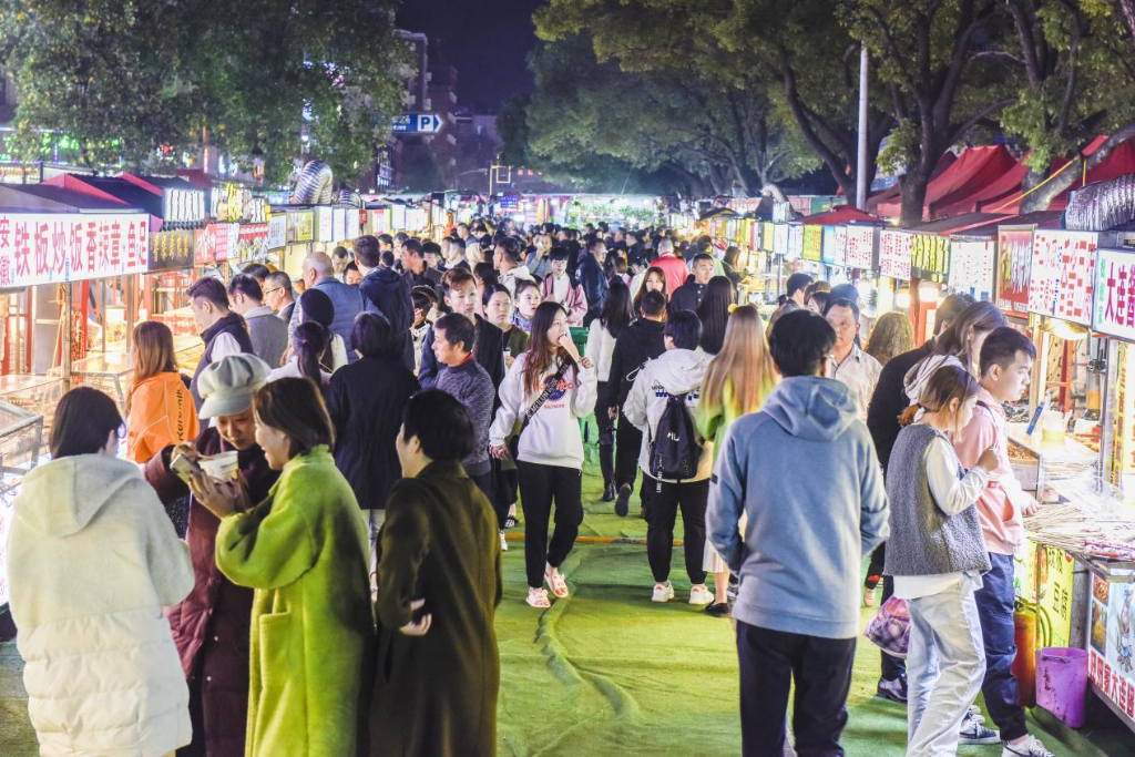 浙江義烏：這裡的夜市“國際范”