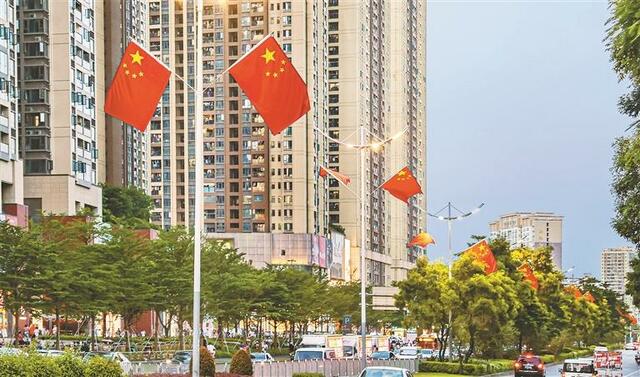 深圳錨定“世界級”打造地標性商圈_fororder_a60f579f-73c9-4f4d-a107-0932fb284bac