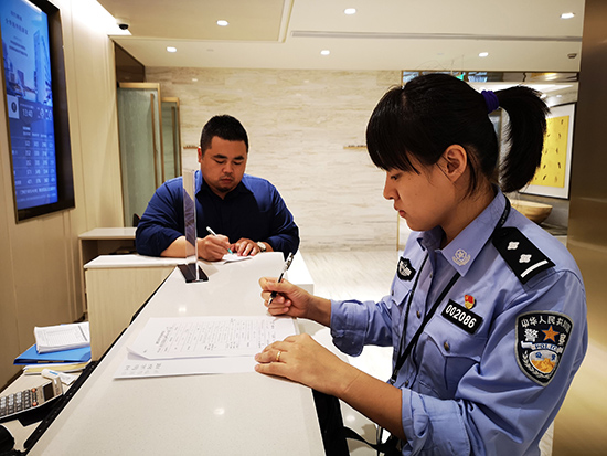 滬警方"八條舉措"促夜間經濟 滿月後效果如何