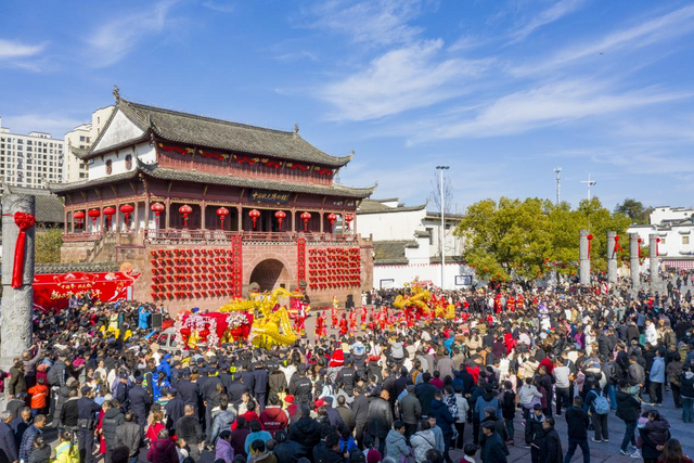 安徽休寧：狀元城民俗顯年味 齊雲山業態旺新春_fororder_圖片2