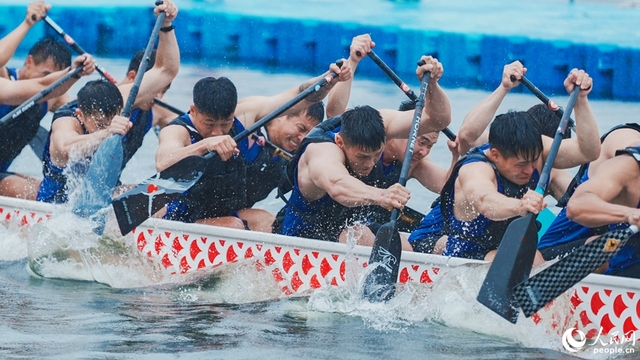 兩岸同心龍舟同行  第十七屆海峽兩岸龍舟賽總決賽在廈門集美舉行