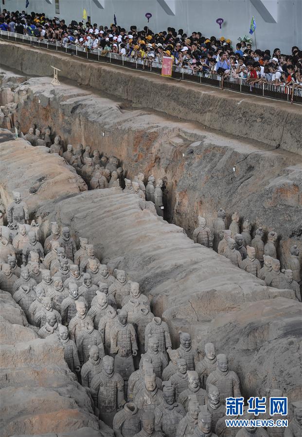 西安：秦兵馬俑迎來參觀旅遊高峰