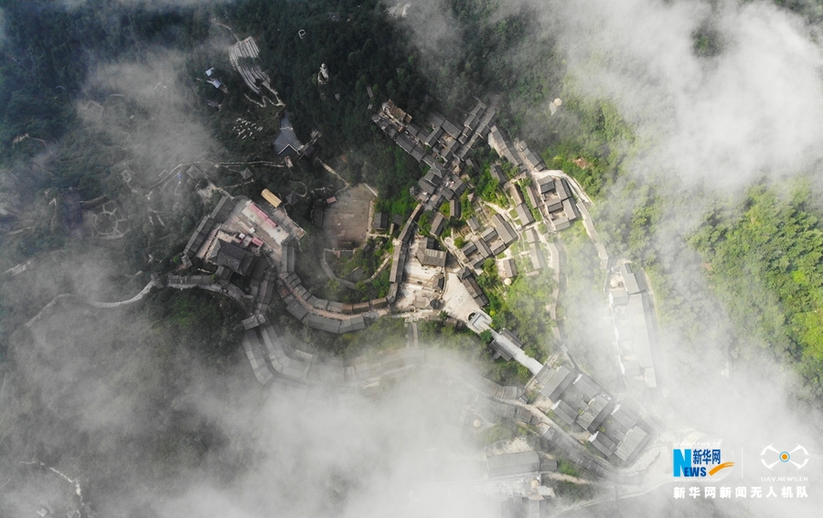 河南：欒川抱犢寨的雲海世界