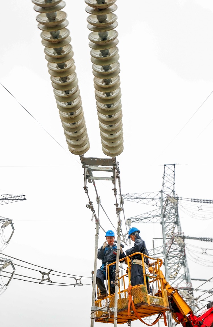 智慧變電站為重慶東站提供電力保障