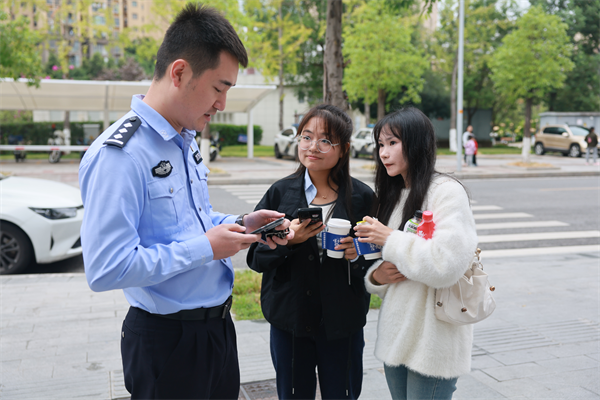 提升基層治理效能 重慶大足警方創新推出“蜂警”分享“警茶”系列活動