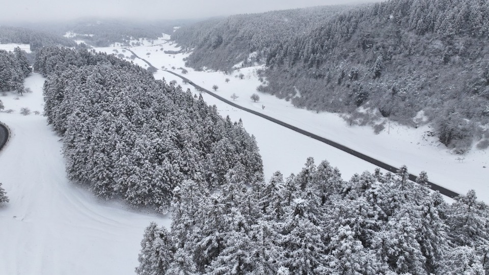 重慶武隆：仙女山迎來新年第一場雪