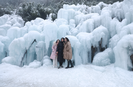 打卡重慶冰天雪地｜南川金佛山：“冰雪+”激發旅遊消費活力