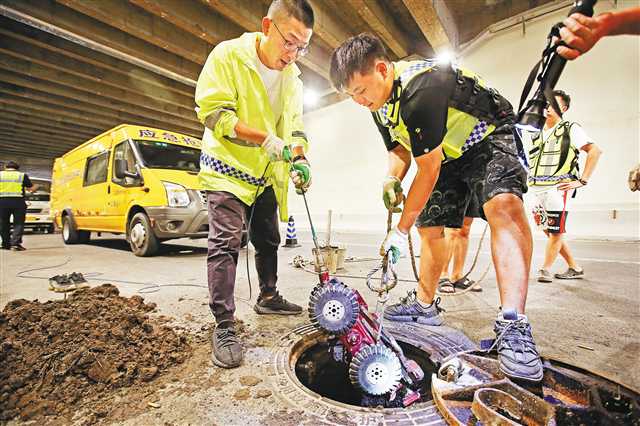 重慶：機器人助力排水管道疏通