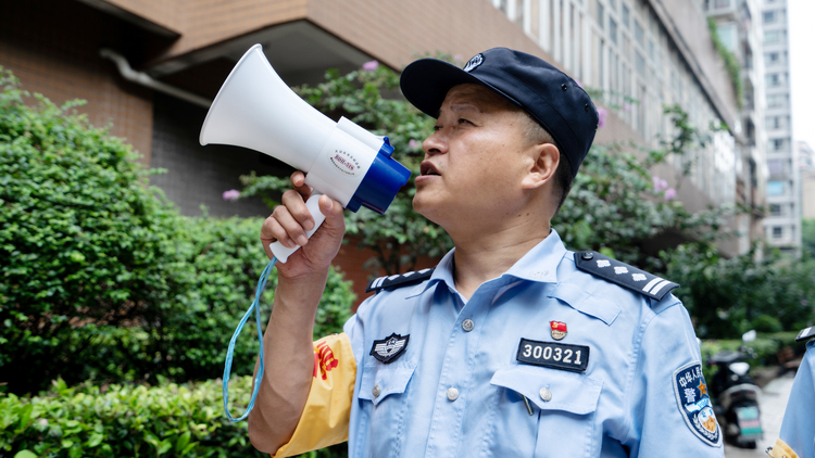 【急稿】【B】重慶首位擁有個人工作室民警胡兵偉：獨特“兵法”踐行“楓橋經驗”