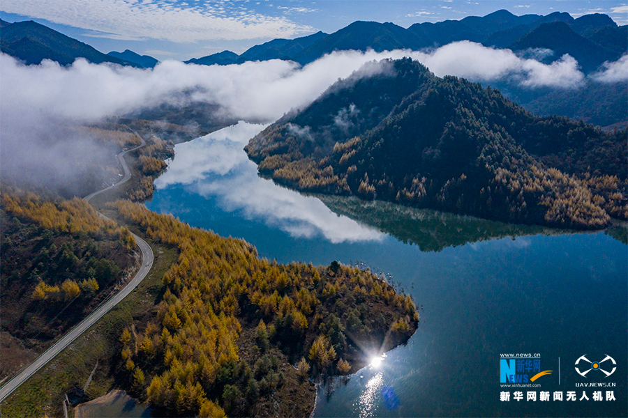 重慶：紅池壩上西流溪 暮秋時節景如畫