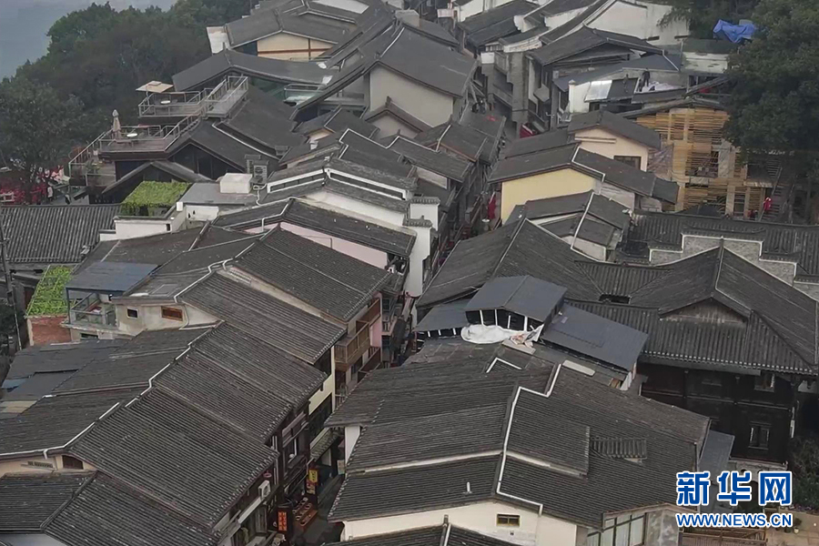 【城市遠洋帶圖】綠水青山間飽覽城市煙火 重慶千年老街年味濃