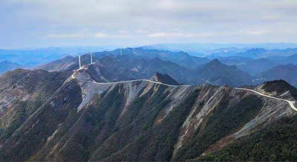 （有修改）【加急】【B】重慶石柱縣：七曜山“刀背梁”風景如畫