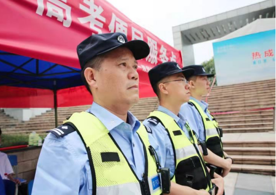 【原創】重慶渝北區民警王衛：堅守初心 守護校園平安_fororder_微信圖片_20210623162406