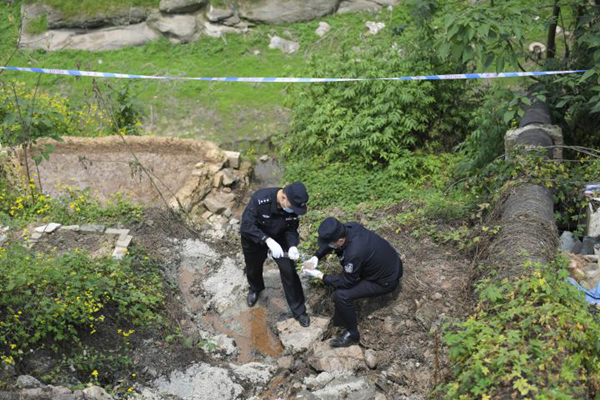 【A】重慶警方偵破一起長江流域危險廢物傾倒特大污染環境案 4人被批捕