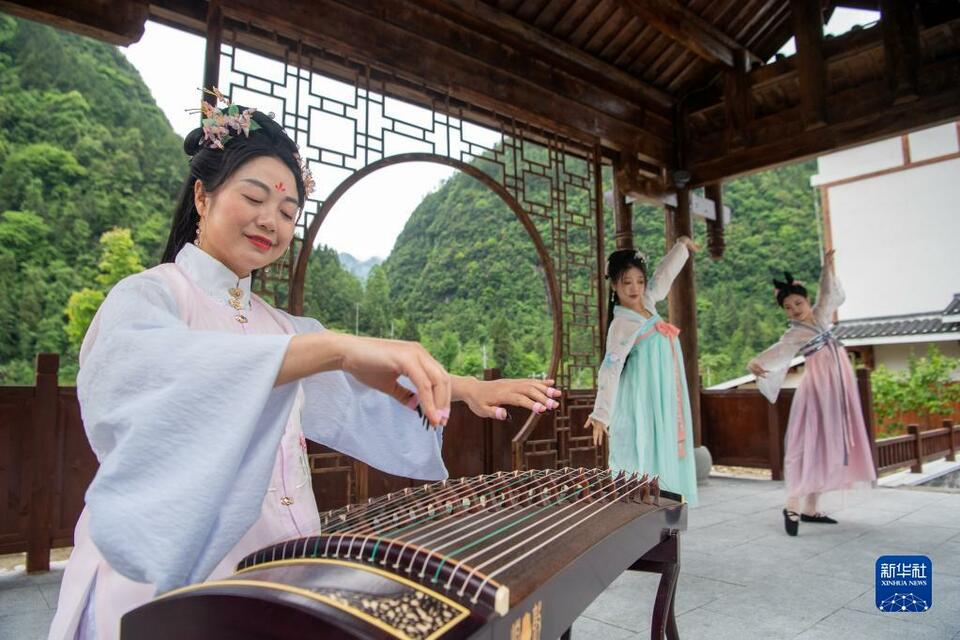 重慶：農文旅融合鋪就高山土家小鎮致富路