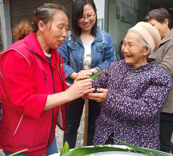 【原創】重慶市巴南區石灘鎮：“粽”葉飄香暖人心_fororder_圖片1