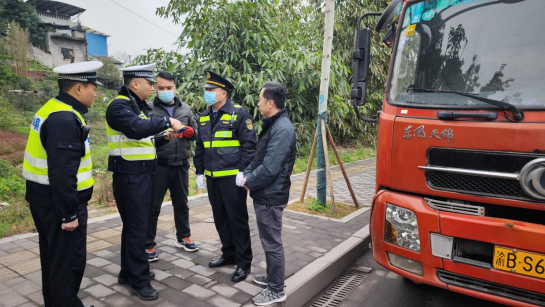 【原創】重慶九龍坡交巡警：多措並舉 築牢農村交通安全“防火牆”_fororder_微信圖片_20230301135704