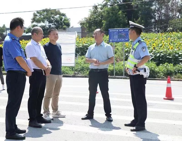 重慶永川開展道路交通安全和運輸執法領域突出問題專項法治督察_fororder_圖片2