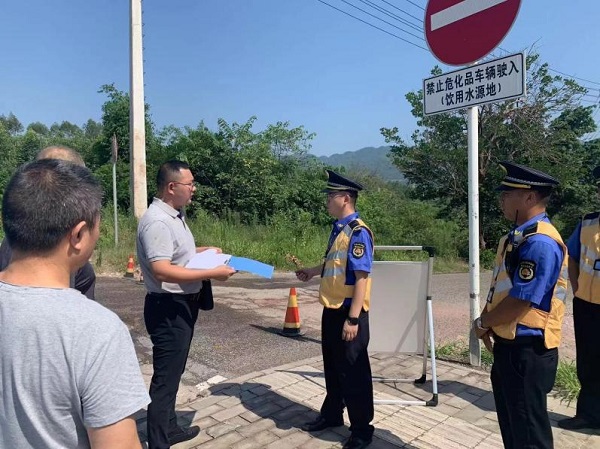 重慶永川開展道路交通安全和運輸執法領域突出問題專項法治督察_fororder_圖片1