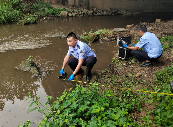 【原創】重慶環保民警譚啟龍：以實際行動守護青山綠水_fororder_微信圖片_20230731131053