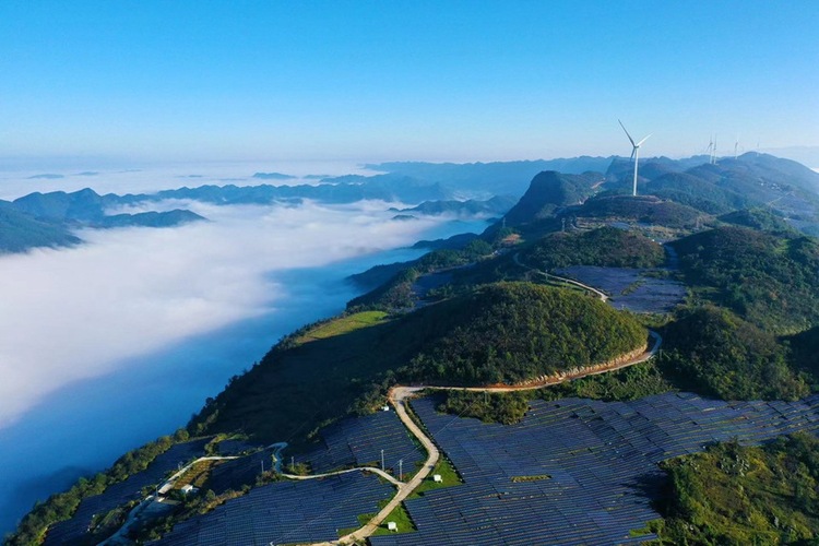 重慶黔江：雲端 “風”“ 光”美如畫