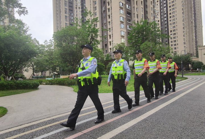 一所一警一故事｜重慶江北區港城園派出所民警熊太瑞：警企聯巡保平安 護航企業促發展_fororder_微信圖片_20240711153329