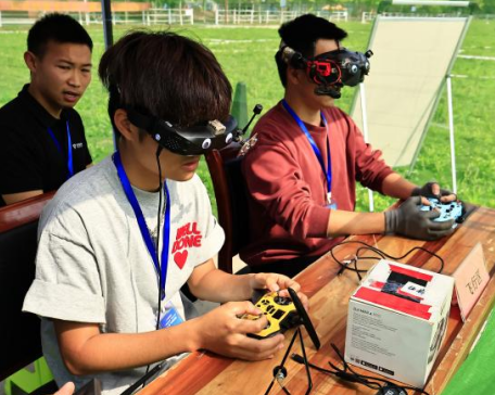 江津區2025年無人機飛手技能競賽在重慶交通職業學院舉辦_fororder_微信圖片_20250430153400