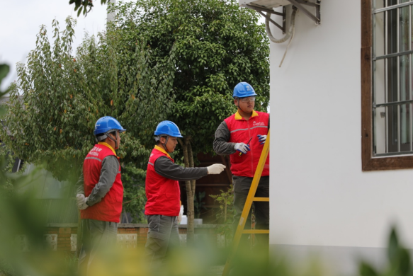 青春紅岩｜“空心村”蝶變“網紅村” 重慶璧山將軍村：電力“紅馬甲”點亮鄉村振興路_fororder_微信圖片_20251103153833