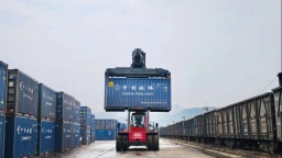 西部陸海新通道助力重慶鋼鐵原料配送提速