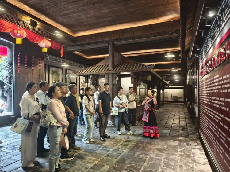 “張遠倫文學工作室”落戶重慶彭水_fororder_mmexport1758869389917