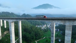 有一種濾鏡叫“夏天”！悠長夏日藏在山區裏的“世外桃源”有多治愈？