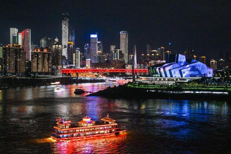 重慶：山水之城夜色璀璨