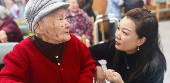 重慶：泰康人壽舉辦敬老院公益行活動 傳遞孝親溫情_fororder_微信圖片_20251103151241