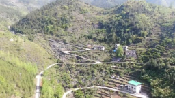 重慶巫溪縣“當代挖井人”徐長興：翻山越嶺尋水源 汩汩甘泉潤民心
