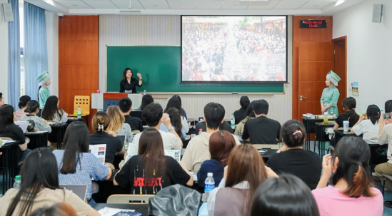 重慶大學近60位國際學生參與“向世界講述重慶”活動 赴石柱感知土家文化_fororder_微信圖片_20250708135353
