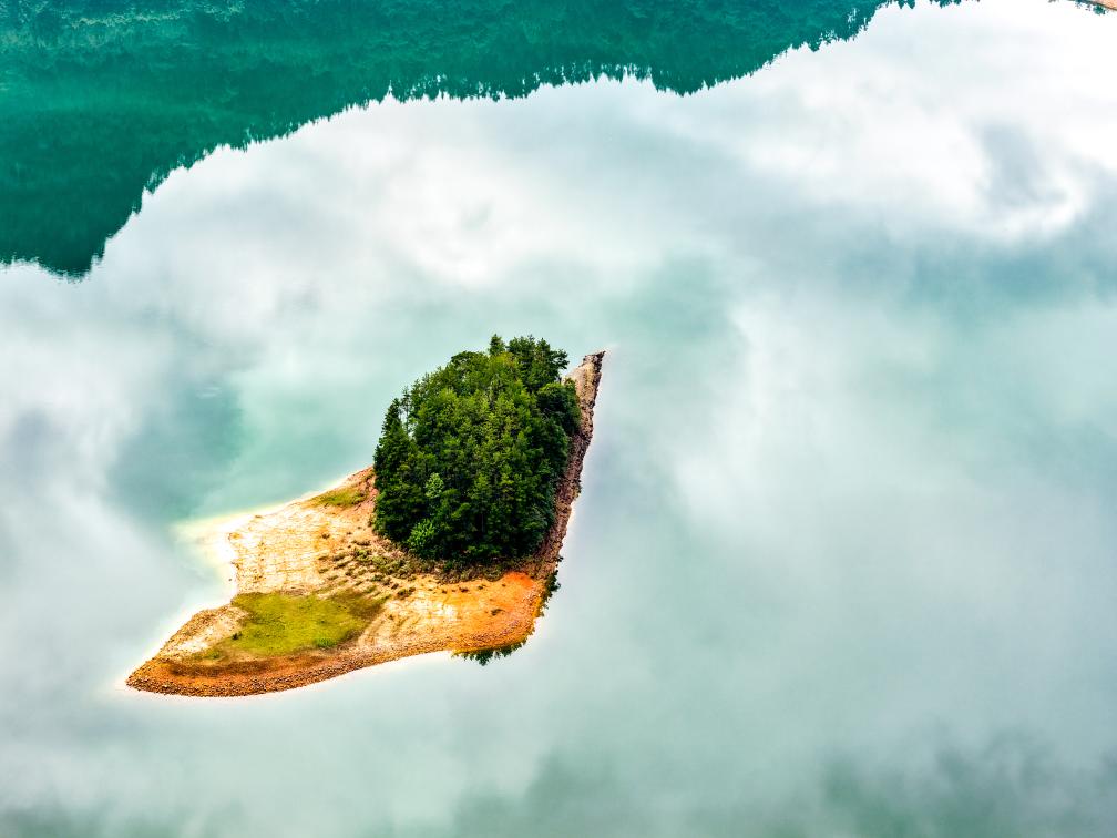重慶黔江：小南海濕地自然保護區秋景如畫