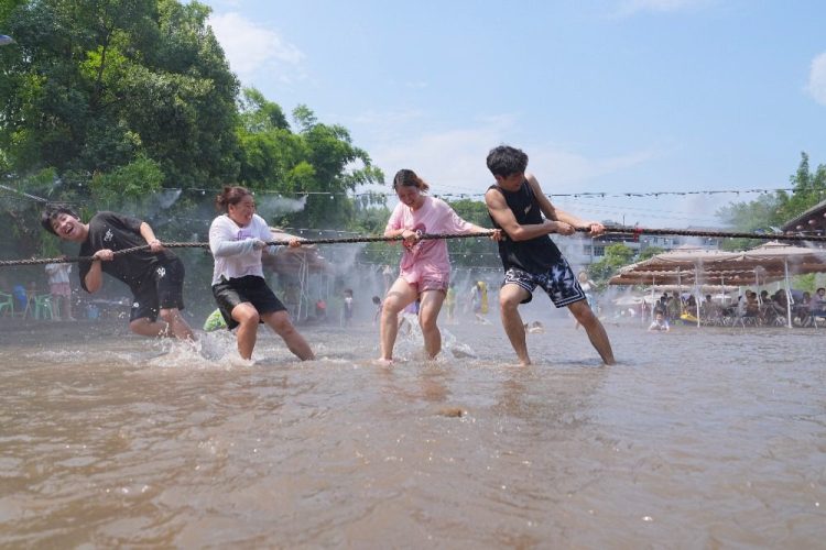 重慶北碚：親水運動樂享清涼