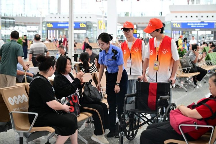 圖片新聞｜重慶東站首迎“暑運”
