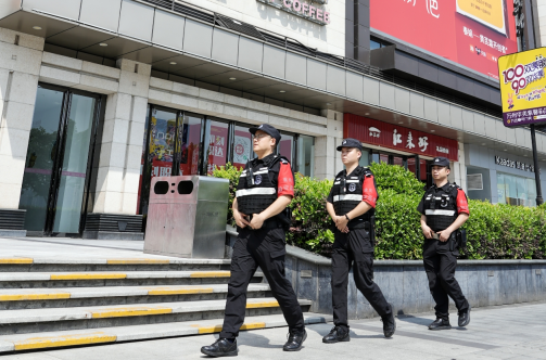 陽光下的守護丨重慶萬州公安“汗”衛夏日安寧_fororder_微信圖片_20250721144042