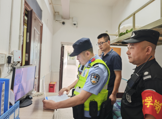 重慶江津警方多舉措護航2025年高考 暖心守護學子逐夢_fororder_微信圖片_20250609164028