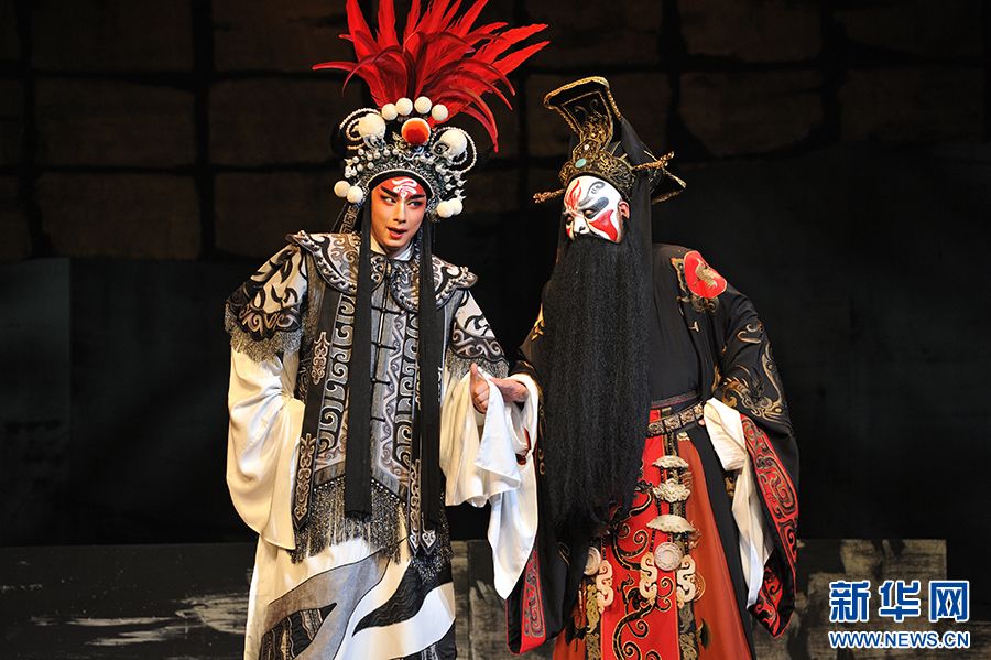以藝術傳承忠勇精神 川劇大幕戲《巴蔓子將軍》首演