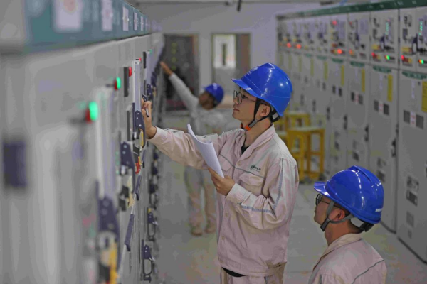 重慶彭水： 遷建變電站 助力渝廈高鐵通車_fororder_圖片1
