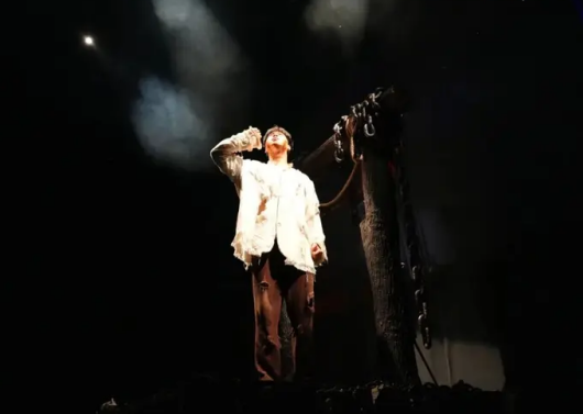 重慶紅岩紅沉浸式劇場推出建軍節主題演出 以創新形式傳承紅色基因_fororder_微信圖片_20250801144713