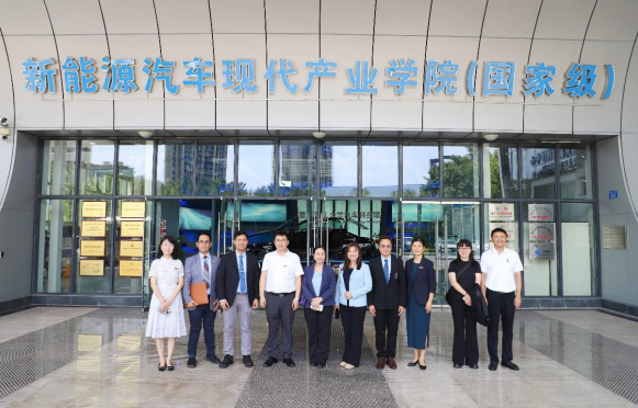 重慶理工大學與泰國帕堯大學簽約 共建“一帶一路”國際商旅現代産業學院_fororder_微信圖片_20250716153710