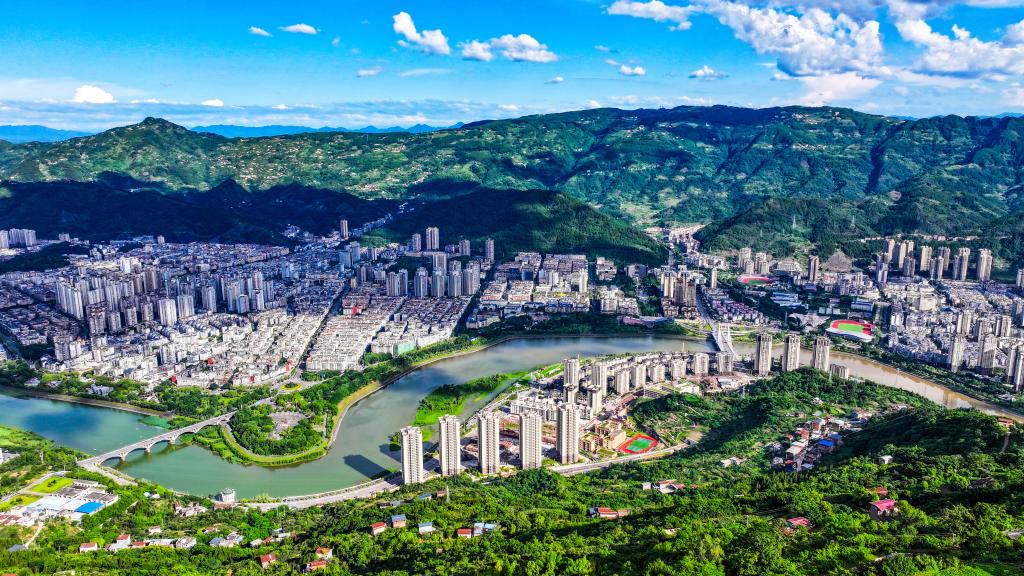 重慶開州：一城山色半城湖