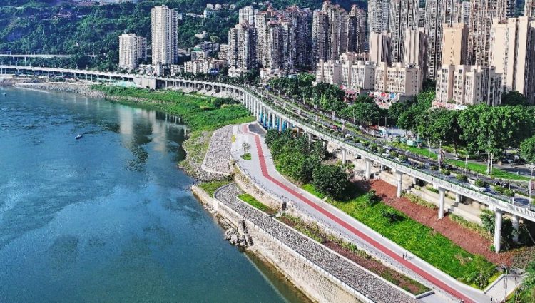 重慶兩江四岸添新景 沙濱路中渡口碼頭景觀平臺建成開放