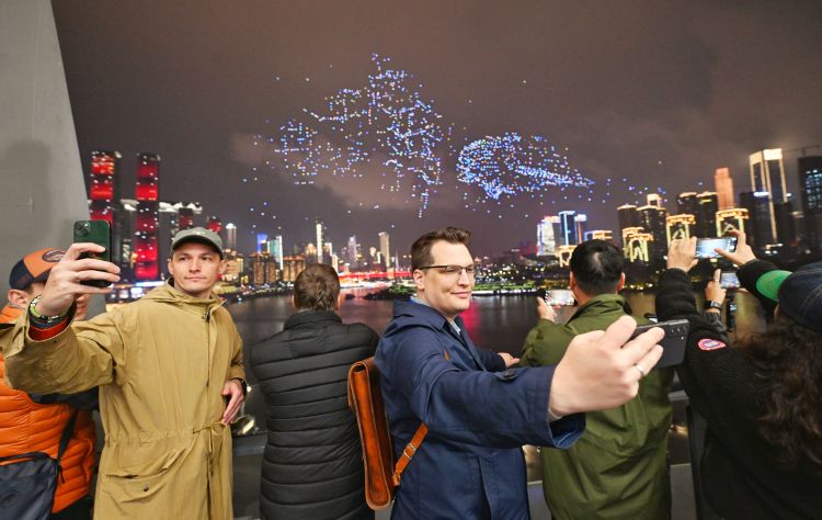 匈牙利智庫學者團訪渝 感知山城歷史底蘊與現代活力