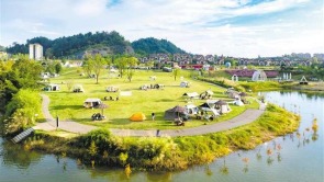 重慶南川：黎香湖秋色醉人