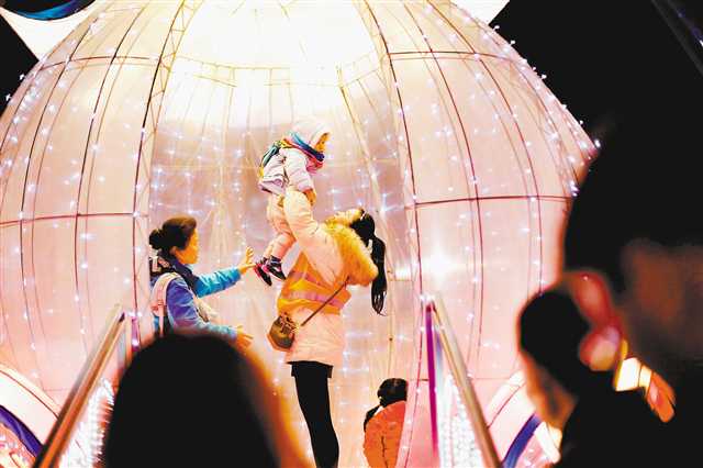 【要聞 摘要】夜間經濟展現重慶另一種魅力
